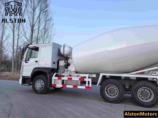 شاحنة خلاط خرسانة مستعملة HOWO 371 حصان 6x4 (يمين القيادة) للبيع في غيانا