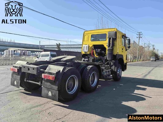 شاحنة سينوتروك Howo 6x4 375HP للبيع في أنغولا