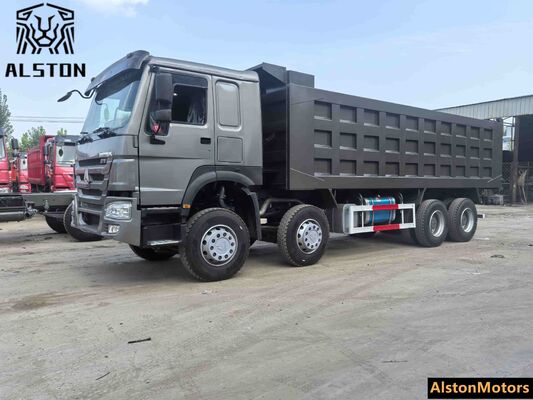 شاحنة سينوتروك HOWO 375HP 8x4 مستعملة للبيع في الكاميرون