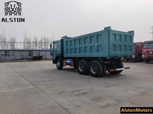 شاحنة سينوتروك HOWO 6x4 LHD المستخدمة للبيع في توغو 2026