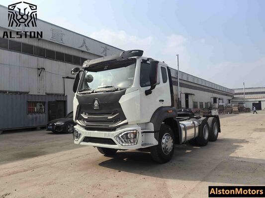 شاحنة جرار سينوتروك هوو N7 6x4 مستعملة 371HP للبيع في غانا