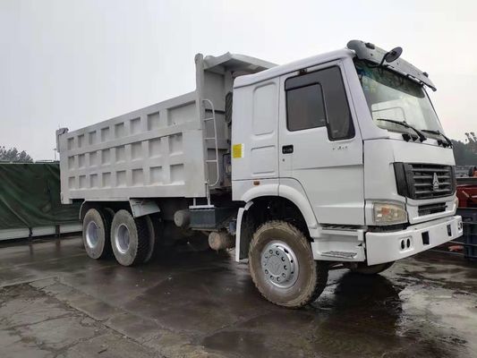 شاحنة سينوتروك هو 375 حصان شاحنة 6x4 30 طن