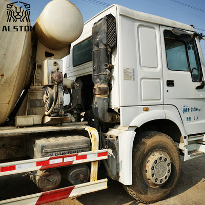 شاحنة خلاطة خرسانة مستعملة Sinotruk Howo 12م3 6x4 LHD 336 حصان