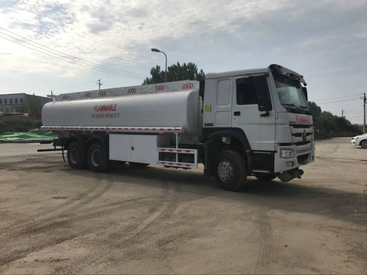 شاحنة صهريج وقود ديزل Sinotruk Howo 20000 لتر، شاحنة صهريج 6000 جالون