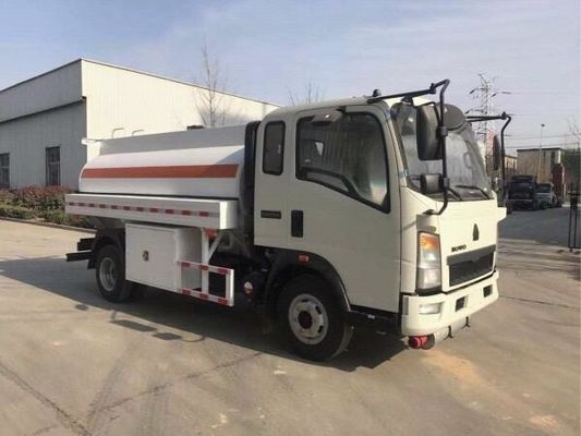 شاحنة ناقلة بنزين خفيفة 4000L 5000L 120HP 4x2