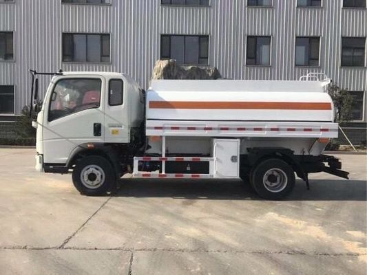 شاحنة ناقلة بنزين خفيفة 4000L 5000L 120HP 4x2