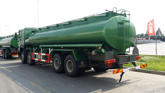 25000L 8x4 وقود الديزل ناقلة الوقود شاحنة سينوتروك هوو 371HP 12 عجلة