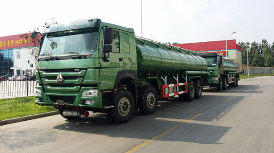 25000L 8x4 وقود الديزل ناقلة الوقود شاحنة سينوتروك هوو 371HP 12 عجلة