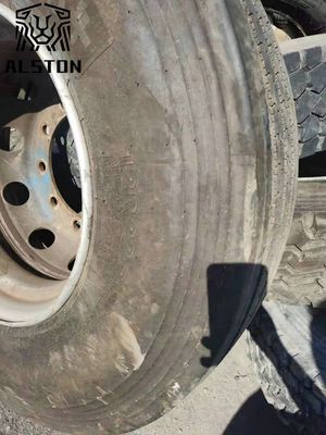 إطارات مستعملة 12R22.5 إطارات شاحنات مستعملة للبيع